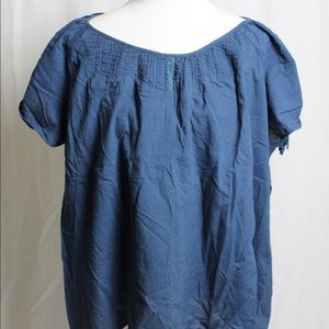 Women’s blue Izod plus top short sleeve